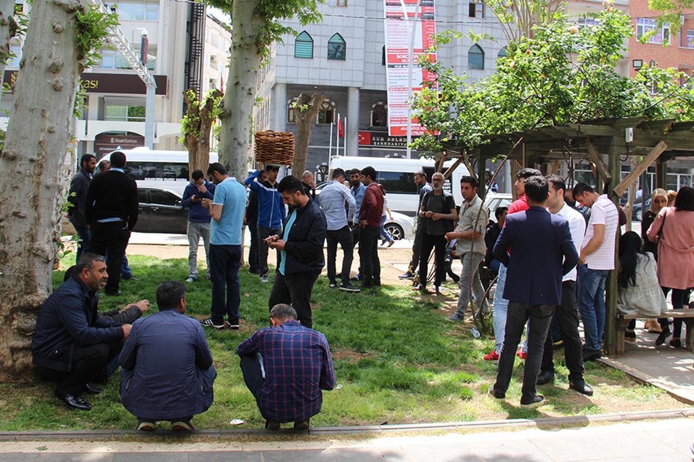 Diyarbakır'da Sur Belediyesi 145 işçiyi işten çıkardı
